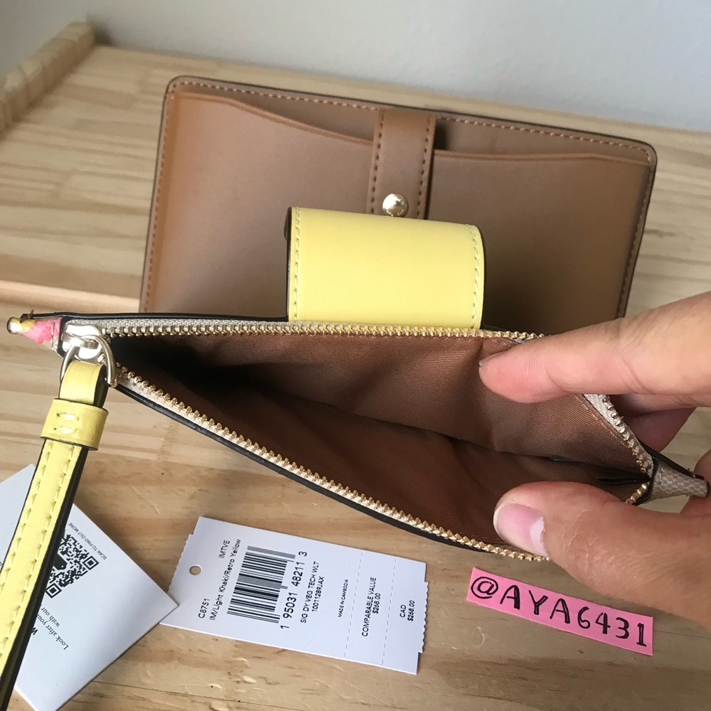 Coach wallet🎈🎈 - Picture 7 of 10